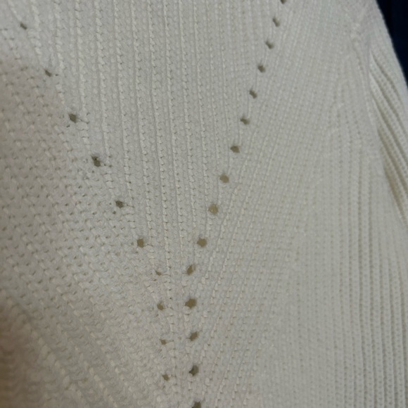 NWOT Zippered Guess Sweater Size S - Picture 5 of 5